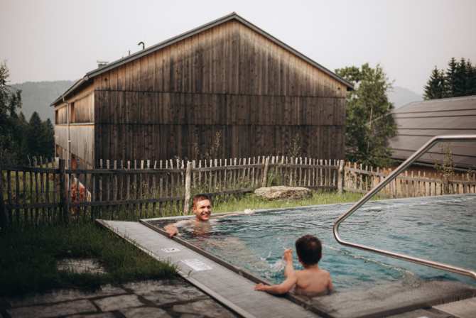 Familiensommerferien Hotelpool