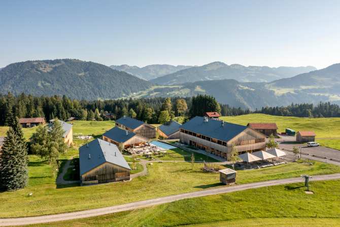 Fuchsegg Architektur + Naturrefugium auf 1.060 m, Naturhotel mit Pool