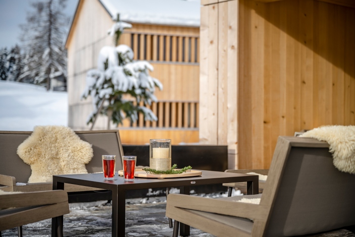 Bergwellness Außenpool Spa
