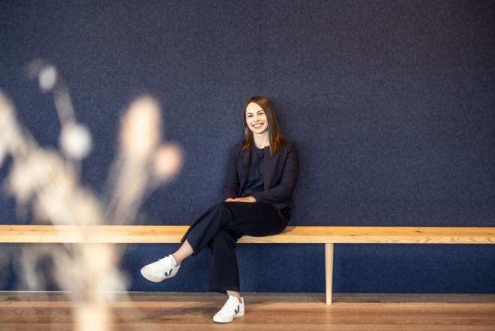 Mona Kontaktperson Tagungsmanagerin Hoteldirektorin